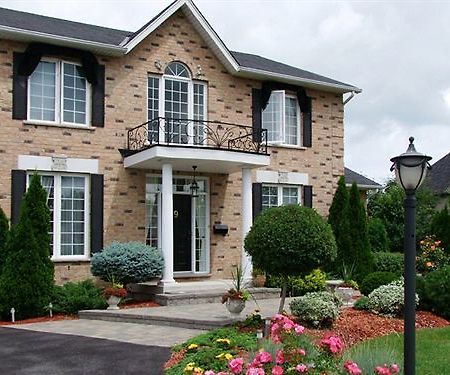 In Elegance Bed and Breakfast Niagara-on-the-Lake Esterno foto