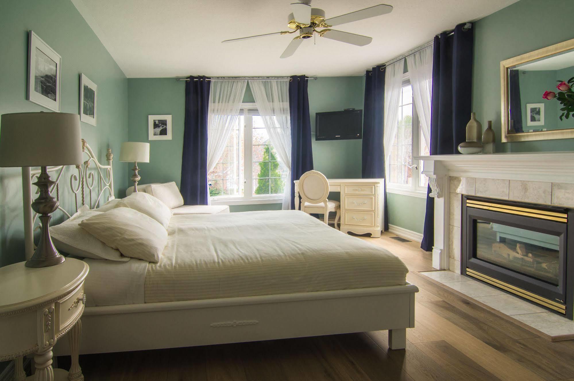 In Elegance Bed and Breakfast Niagara-on-the-Lake Esterno foto
